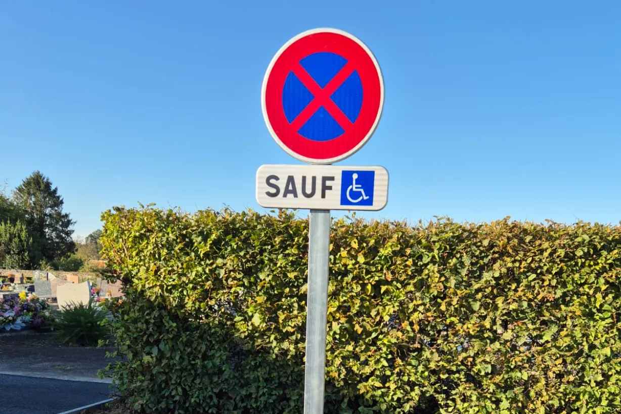 Ch Tracage Peinture Sol Laval Intervention